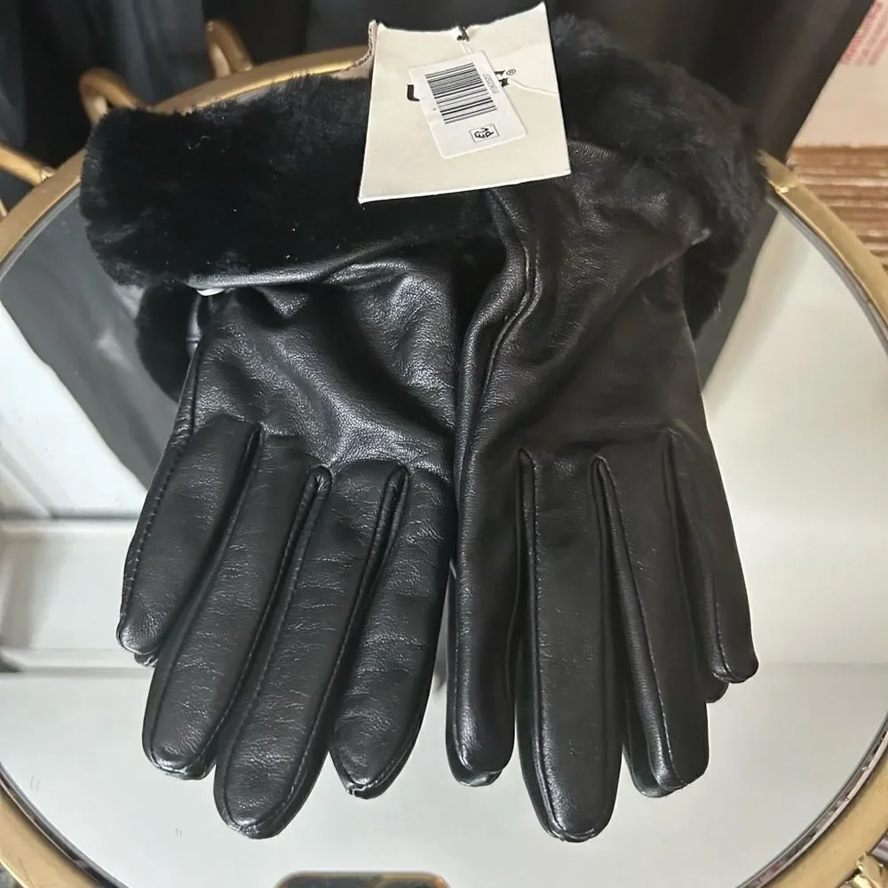 UGG Genuine Shearling Leather Gloves NWT